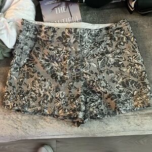 Lauren Conrad shorts grey floral size 8